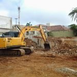 Máquina para cavar piscina em Marília
