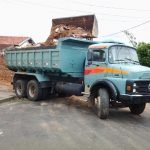 Máquina para cavar piscina em Marília